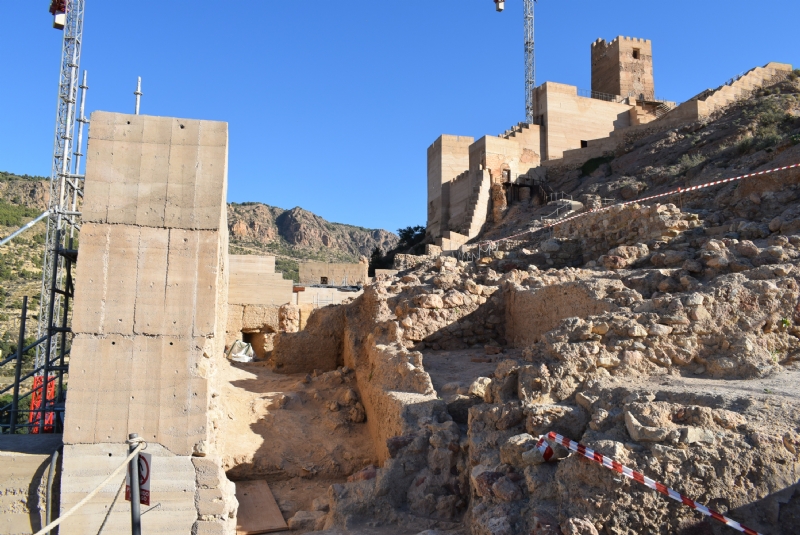 La �ltima fase de restauraci�n del Castillo de Alhama recupera una torre in�dita