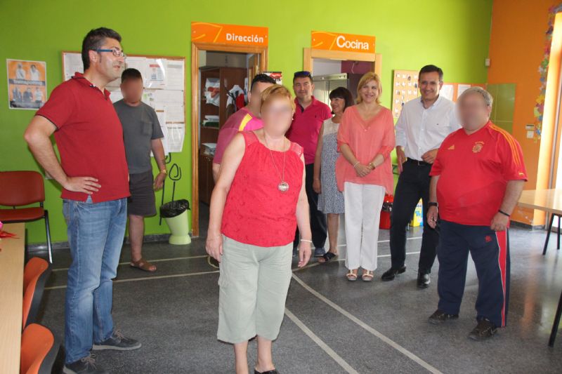 El Ayuntamiento firma un convenio para ampliar el Centro de Da de Personas con Discapacidad