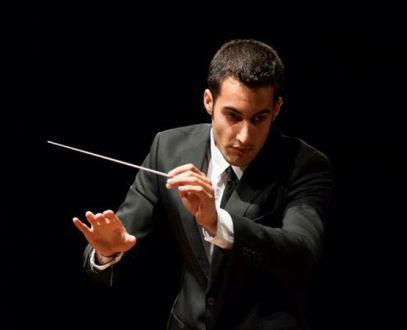 El alhameo Ral Lpez dirige hoy a la Orquesta Sinfnica en el concierto de graduacin de Direccin de Orquesta
