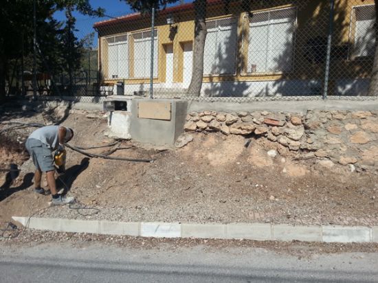 Obras y Servicios realiza mejoras en los accesos a El Berro