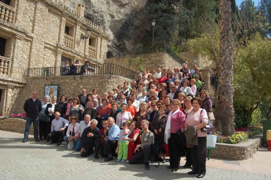 Ms de cien personas participaron en el viaje a Calasparra