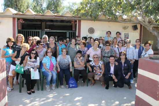 La Concejala de la Mujer celebra el Da de la Mujer Rural en la Fundacin Cavalli de La Costera