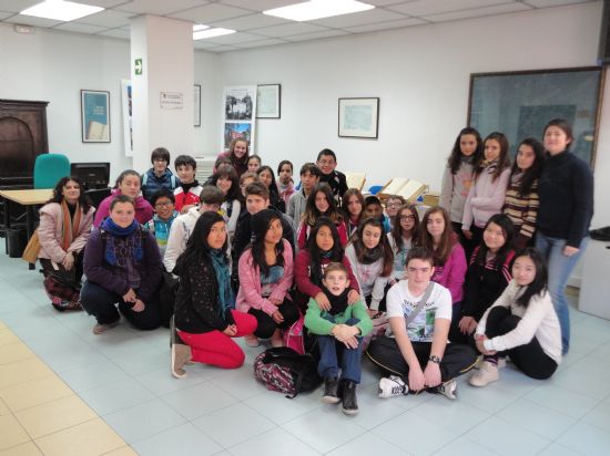 Cultura y Patrimonio abre las puertas del Archivo Municipal a los alumnos de la ESO
