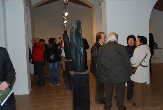 El edificio el Pósito acoge la exposición “Esculturas de Juan Martínez Lax”