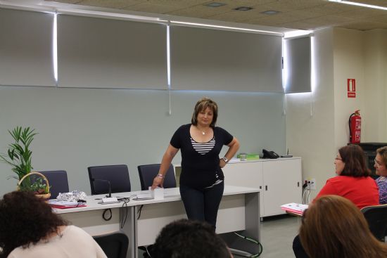 Ms de quince mujeres aprenden ingls en el Vivero de Empresas para Mujeres