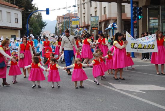 Todos los colegios y guarderas de la localidad participaron en el desfile de Carnaval Infantil 2009