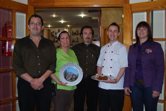 Restaurante Los Bartolos gana el primer premio de la actividad Tapeando por Alhama, concela