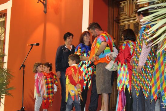 Tras la presentacin del Corremayo Mayor 2010 se realiza el tradicional pasacalles de Corremayos con gran participacin y diversin