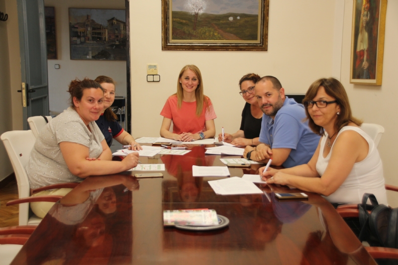 La concejalía de Educación destina 30.000 euros del programa ´Un ratito más´ a las AMPAS 