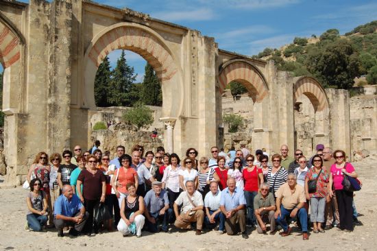 El pasado fin de semana un grupo de alhameños viajaron a Córdoba por motivo del viaje organizado por el Ayuntamiento
