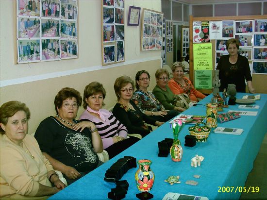 Unas doscientas mujeres participaron en la cena-convivencia con motivo de la celebración del Día de la Mujer 