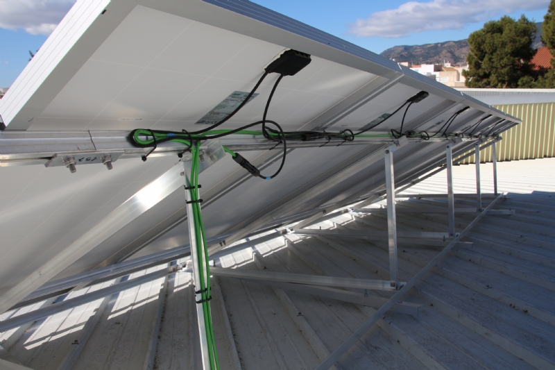 El pabellón Sierra Espuña, primer edificio público con consumo 100% fotovoltaico