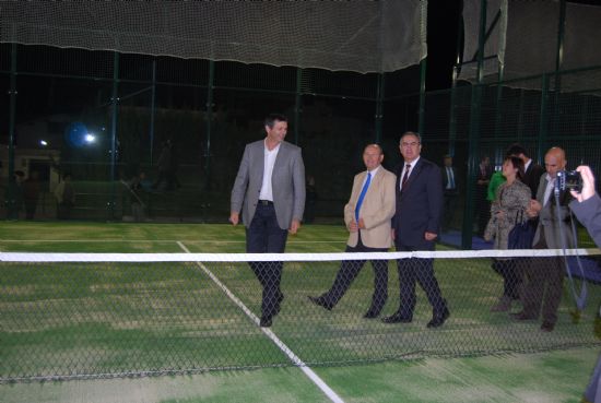 El Praco ya cuenta con nuevas pistas de tenis y pdel gracias a inversiones por un lado estatales y por otro autonmicas