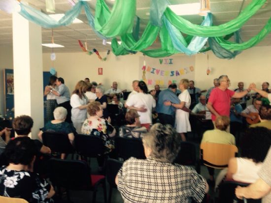 Los mayores del Centro de Da celebran el sptimo aniversario de la apertura del centro
