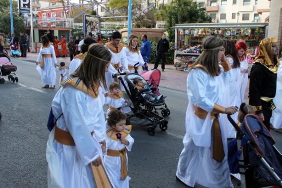 El desfile de Carnaval Infantil rene a cientos de nios por las calles del municipio