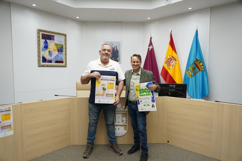 La Concejala de Comercio presenta el concurso de escaparatismo y el Zoco de Los Mayos 2024