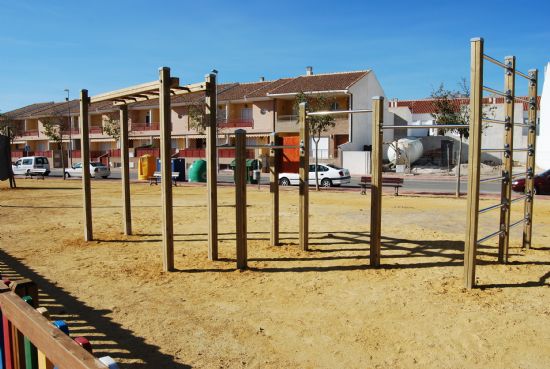 El Ayuntamiento de Alhama incorpora un  Circuito Deportivo  en el Jardín del Dragón