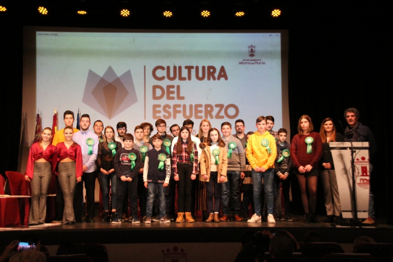 Los galardonados en los Premios a la Cultura del Esfuerzo conocern este lunes al ministro Pedro Duque