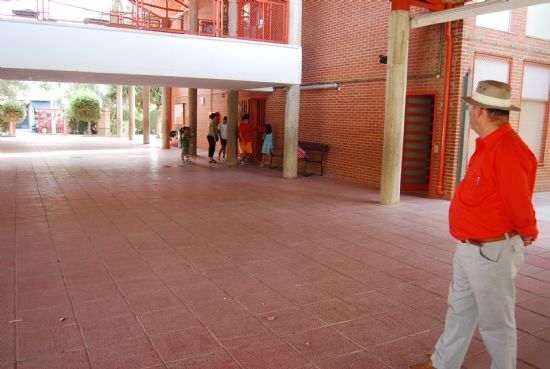 El Ayuntamiento repara los centros escolares durante el verano