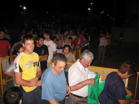 Casi mil quinientas sartenes participaron en el concurso de migas 2006