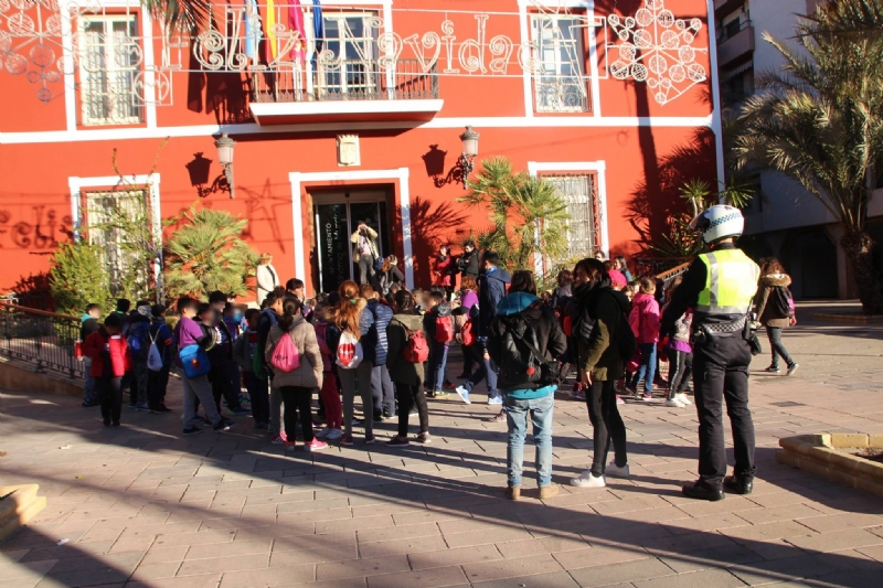 Los escolares del municipio descubren Alhama con el programa Conectando Pedanas