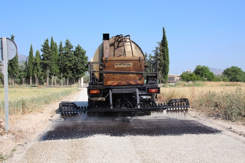 El Ayuntamiento invierte más de 450.000 euros en la mejora de dos caminos públicos