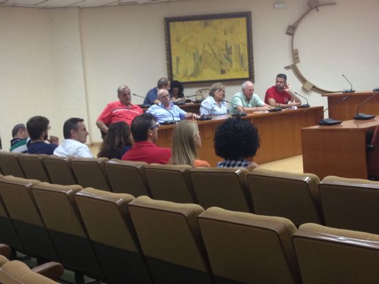 La Junta de Cofradas expone al equipo de Gobierno sus propuestas para la Semana Santa de Alhama