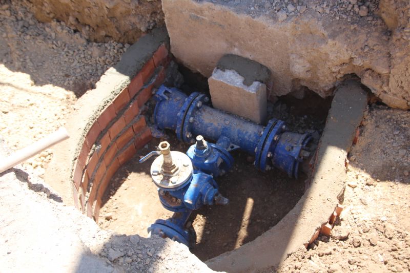 Sustituido un tramo de tubería de agua potable en La Costera