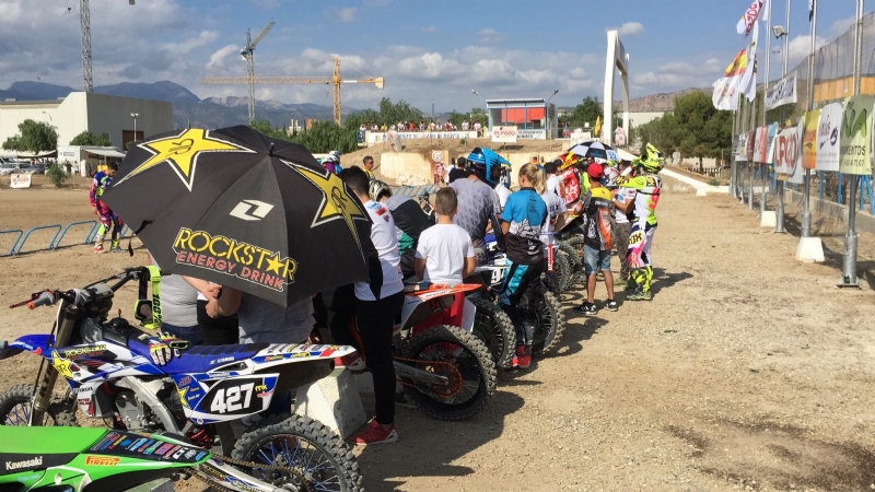 El Ayuntamiento y el Moto Club Alhama colaboran para la promocin, prctica y desarrollo de la actividad fsica
