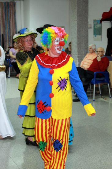 Los mayores también celebraron su propia fiesta de Carnaval 