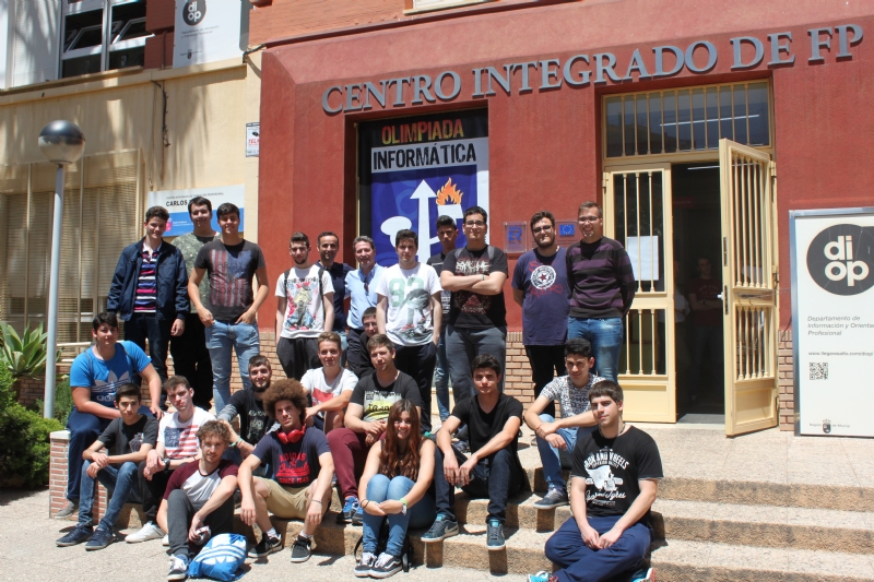 Alumnos del IES Miguel Hernndez consiguen el primer premio en el XIV Concurso Regional de Modding