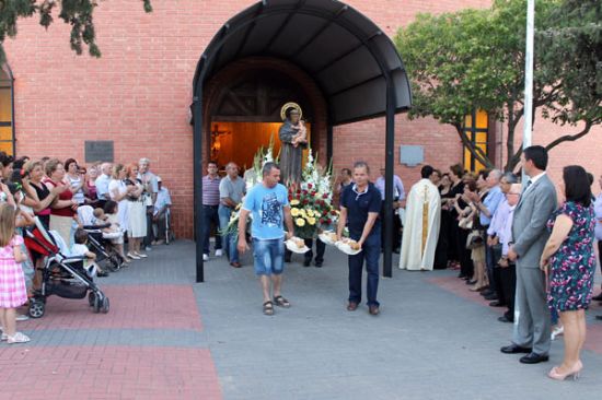 La procesin con San Antonio de Padua y la Virgen del Carmen pone fin a las fiestas de El Caarico 