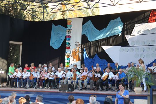 Concluye la Semana de los Mayores con el recital de poesa y el festival de msica y folklore