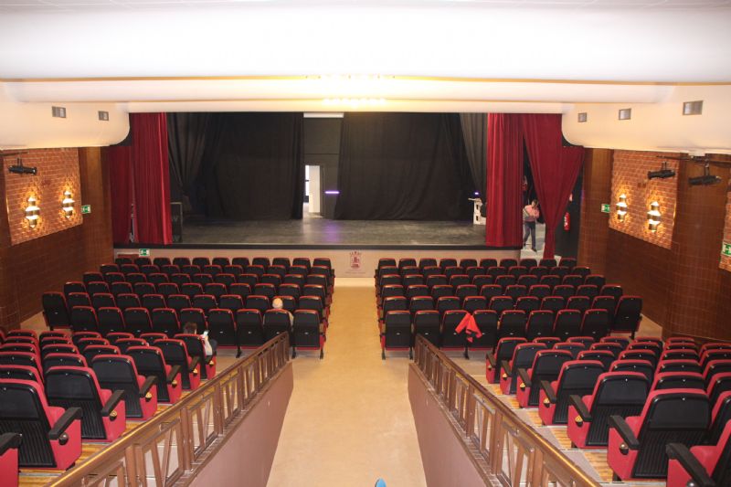 El Teatro Cine Velasco abre al público tras su remodelación