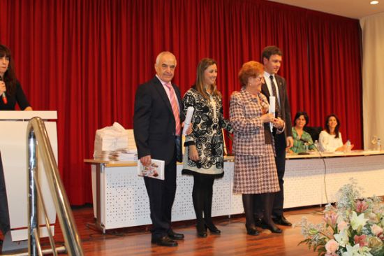 Se presenta el libro “Mujeres de Alhama de Murcia” con la asistencia de unas trescientas personas 
