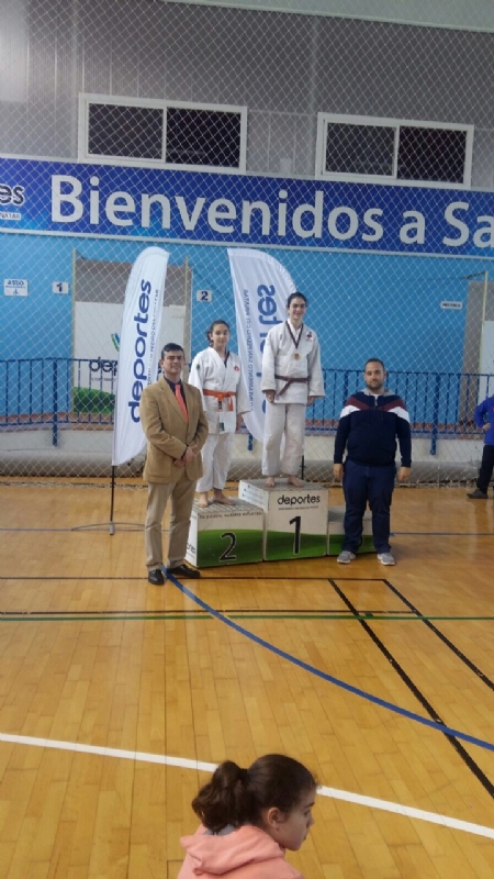 Tres miembros del Club Judo Alhama se proclaman campeonas de Espaa en Lucha Sambo