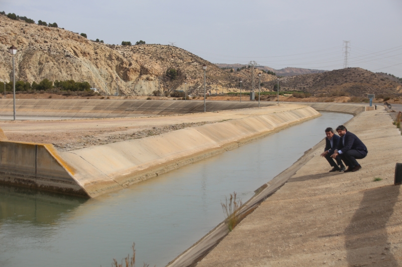 Lpez Miras y Carlos Mazn visitan Alhama de Murcia para reivindicar la necesidad de un pacto nacional del agua