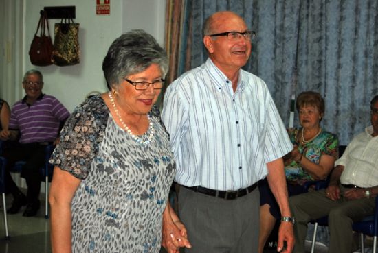 Isabel Valenzuela Navarro y Juan Andreo Prez, nuevos Reyes de los Mayores 