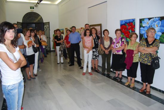 Se inaugura la Exposicin Taller de Pintura de Manualidades Agustina