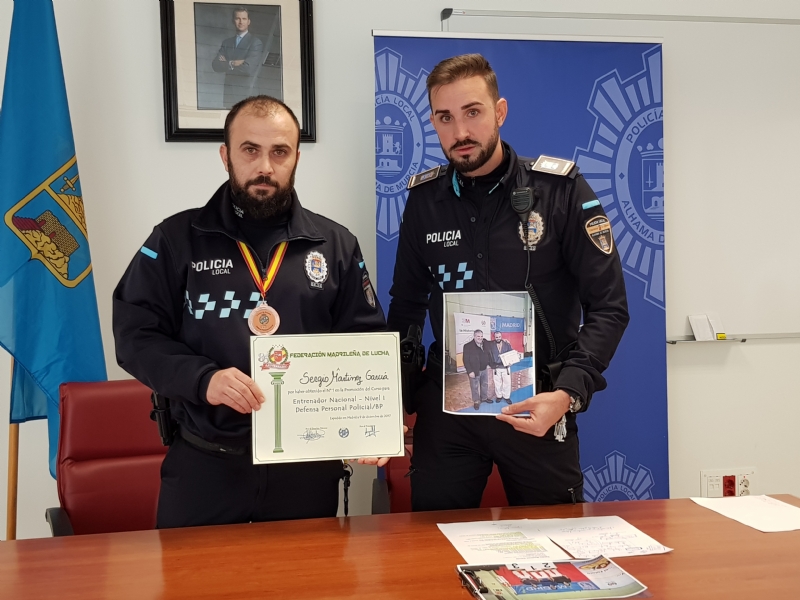 El agente Sergio Martnez consigue el primer puesto en el Curso de Entrenador Nacional nivel 1 y Defensa Personal Policial