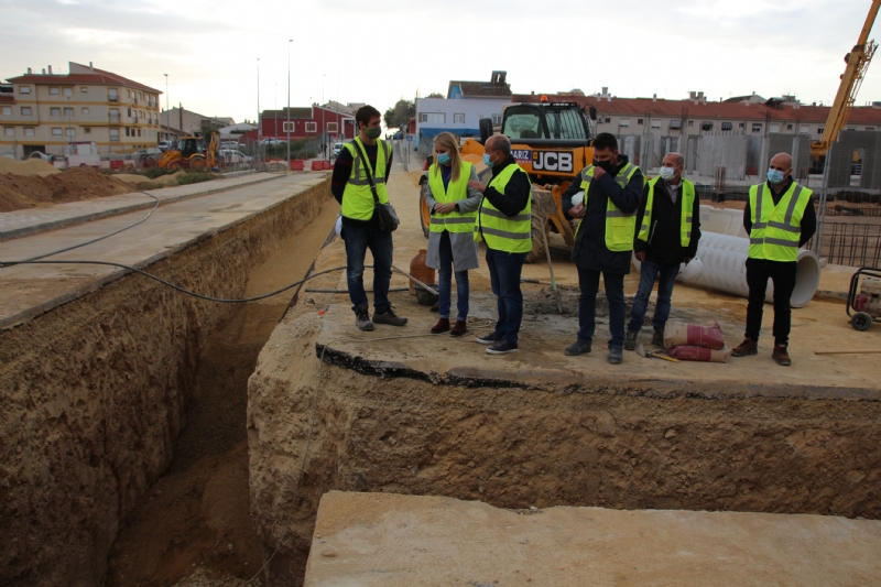 En ejecución de las obras de redes de pluviales en la zona del nuevo IES Valle de Leiva