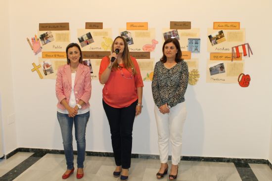 La sala de exposiciones del Centro Cultura Plaza Vieja acoge una muestra sobre rincones de Alhama de Murcia hecha por alumnos y padres del CAI Los Cerezos 