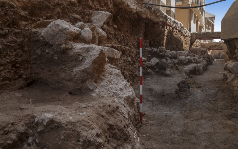 Las obras en la calle Parricas descubren nuevos restos arqueolgicos