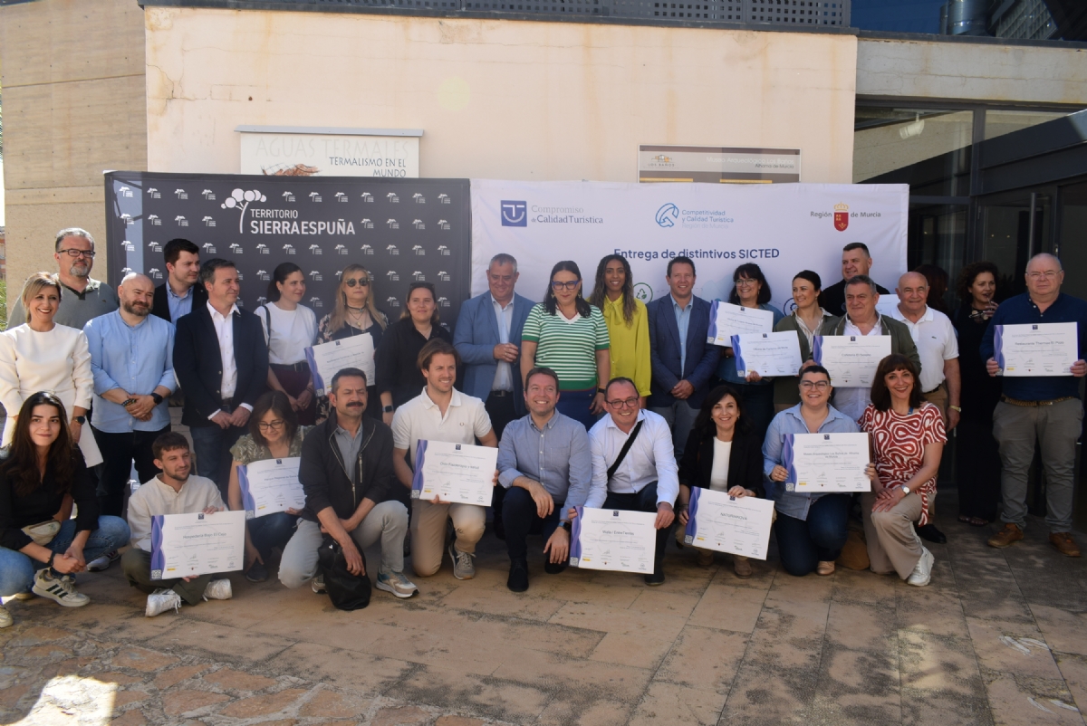 Empresas y servicios de Sierra Espua reciben en Alhama los distintivos SICTED por su apuesta por la calidad