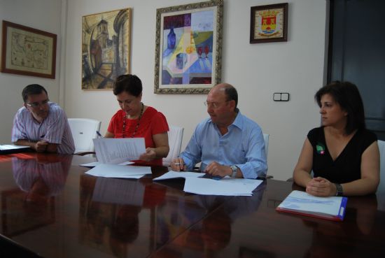 El Ayuntamiento firma un convenio con la Asociacin Espaola Contra el Cncer 