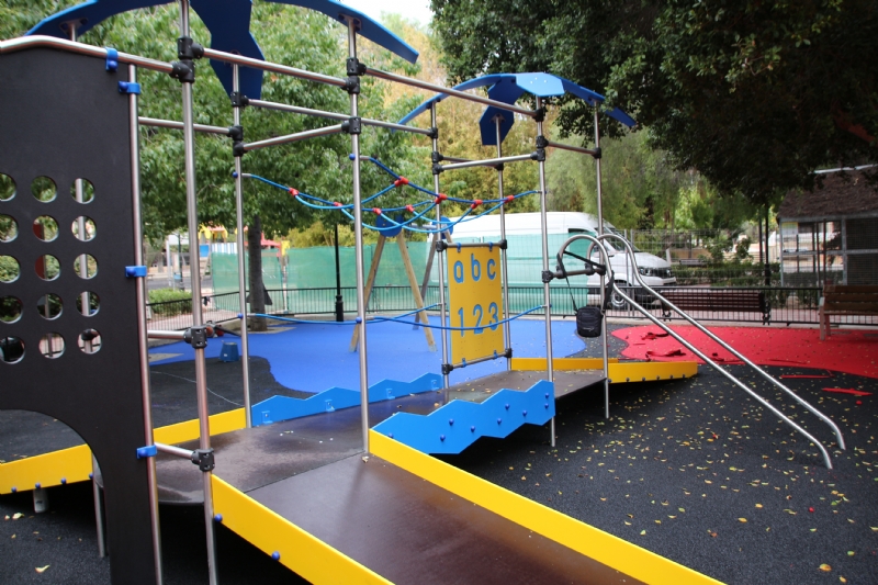 El Ayuntamiento comienza la primera fase del nuevo parque de La Cubana con la renovación del área de juegos infantiles y mejoras en la accesibilidad