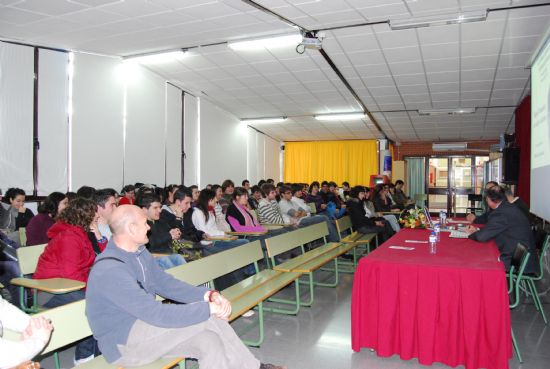 Celebracin de la Semana Cultural y de las Lenguas en el Instituto Miguel Hernndez de Alhama de Murcia