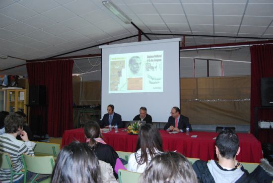 Celebracin de la Semana Cultural y de las Lenguas en el Instituto Miguel Hernndez de Alhama de Murcia
