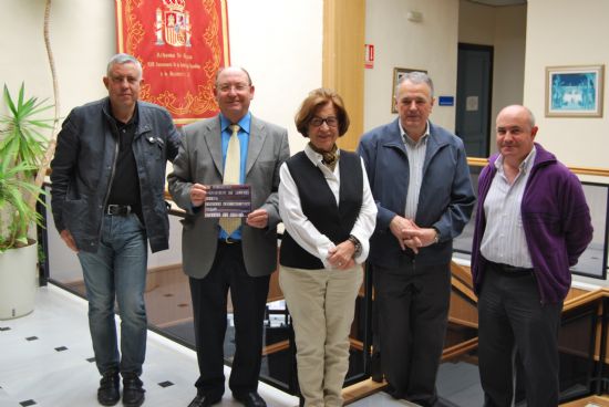 Concha Fernndez, de Salamanca, ganadora del XI Alfonso Martnez-Mena  Jos Carlos Garca, de Ciudad Real, logra el segundo premio
