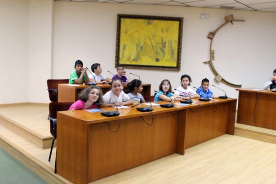 Alumnos del Colegio Prncipe de Espaa realizan un pleno en el Ayuntamiento